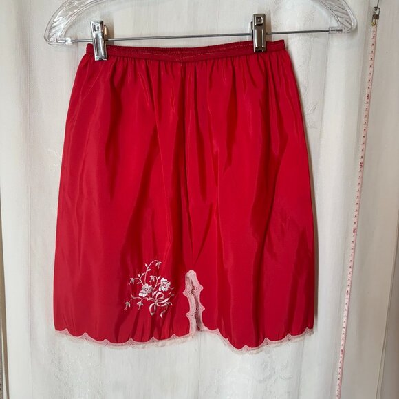 Vintage Red Half Slip - Picture 5 of 7